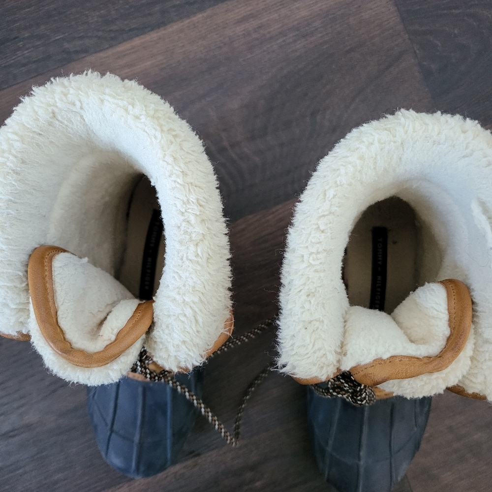 Booties - Picture 4 of 4